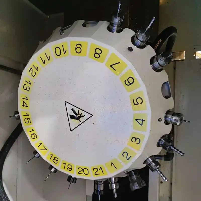 钻攻机换刀 钻攻机换刀