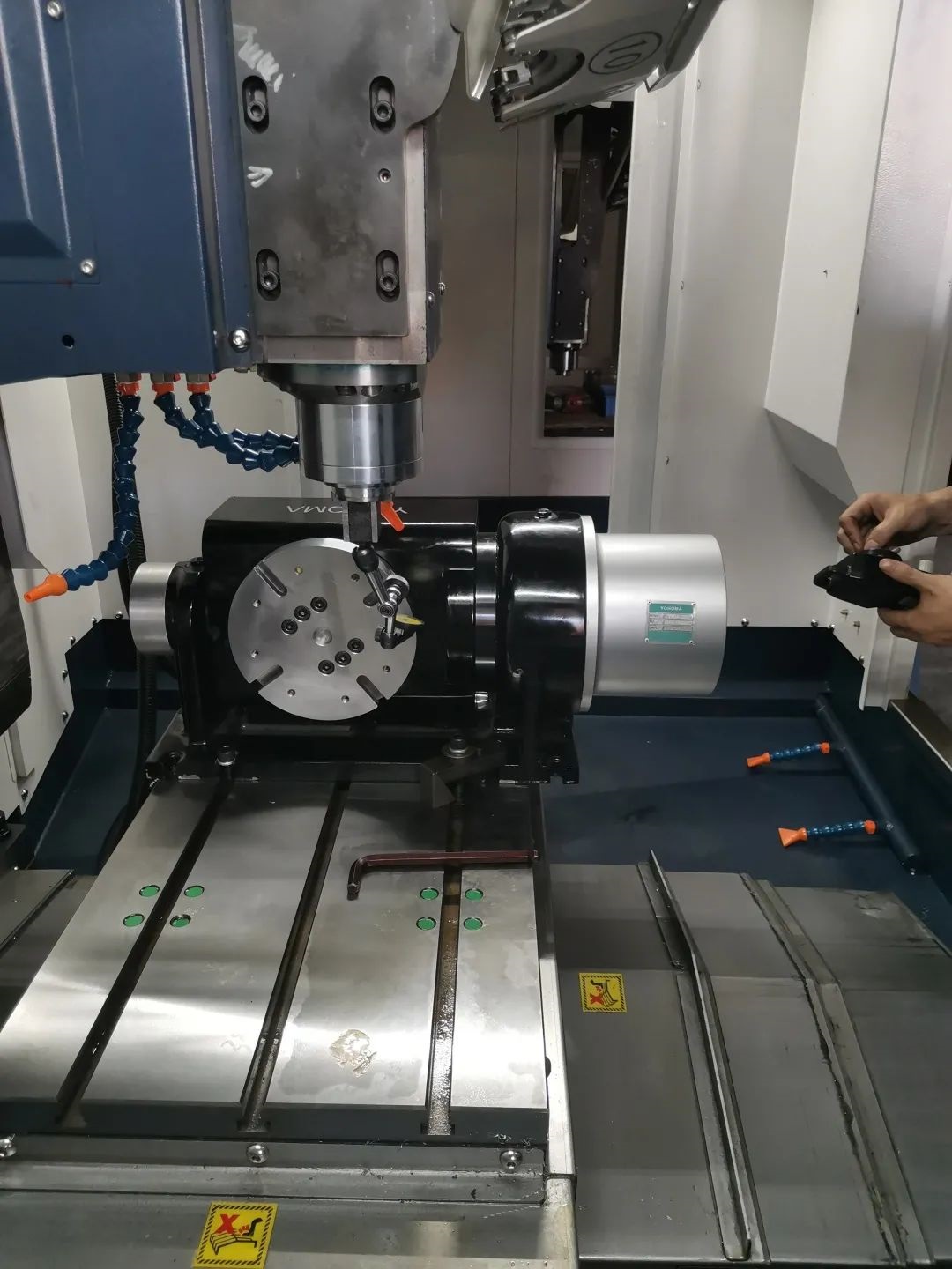 五轴加工中心操作 五轴加工中心操作