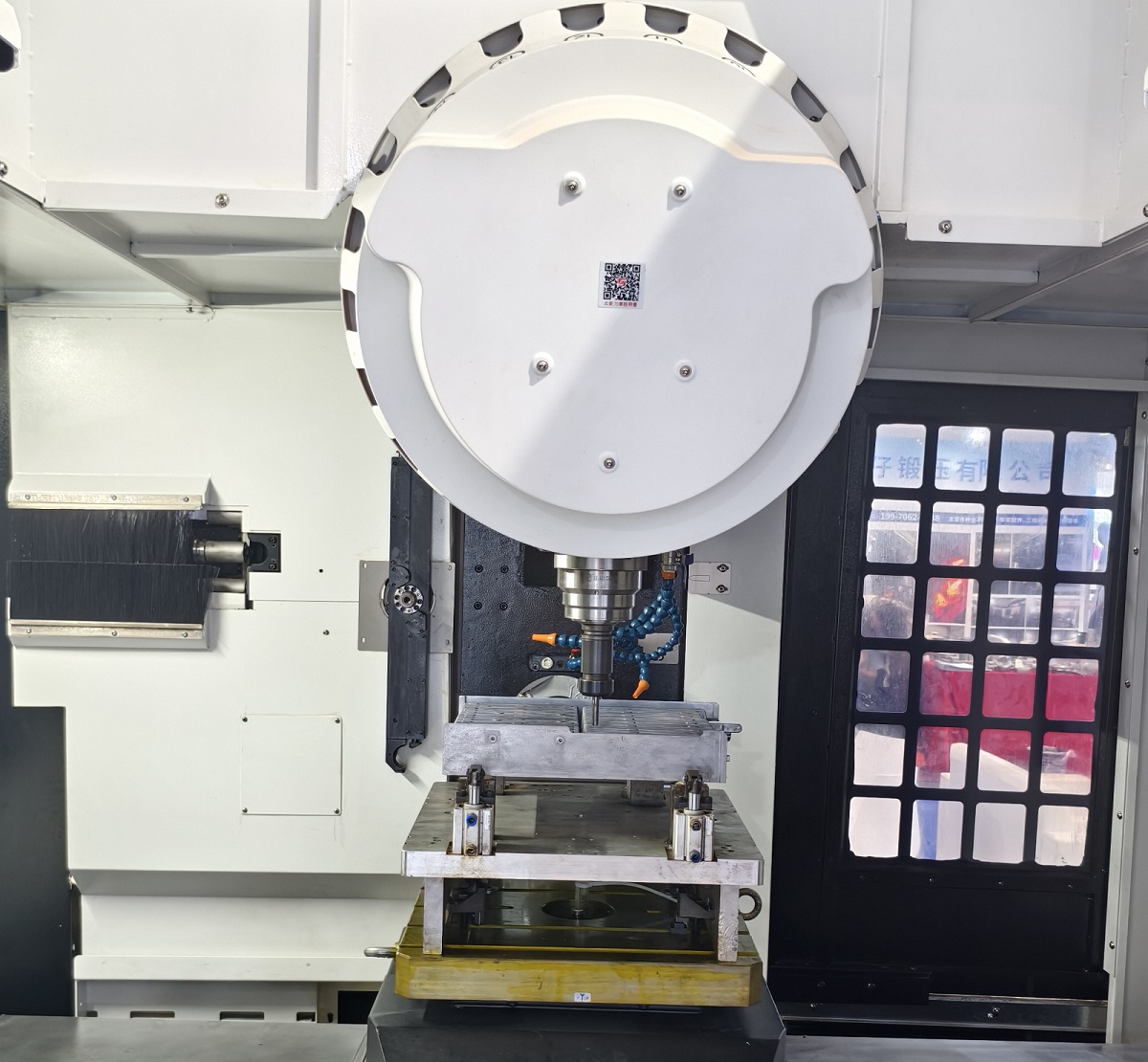 风暴娱乐钻攻机主轴驱动