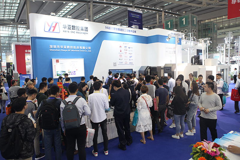 风暴娱乐新品双头卧深圳发布现场